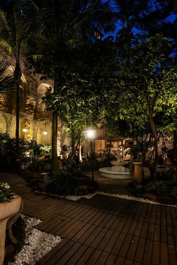 Artemisia Domus - Giardino * Napoli