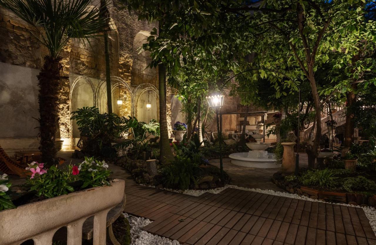 Artemisia Domus - Giardino Napoli